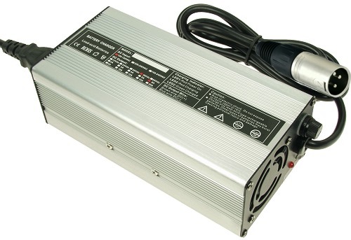 24 Volt 5 Amp Battery Charger with 3-Pin XLR Plug 